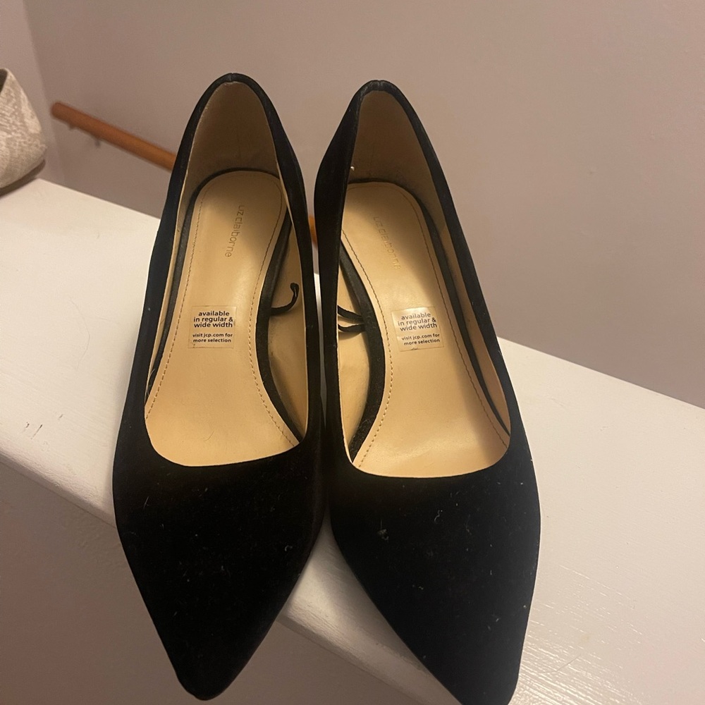Gorgeous Velvet & Gold Heel